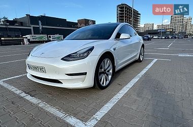 Седан Tesla Model 3 2020 в Киеве фото 5 Седан Tesla Model 3 2020 в Киеве