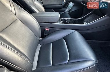 Седан Tesla Model 3 2020 в Киеве фото 15 Седан Tesla Model 3 2020 в Киеве