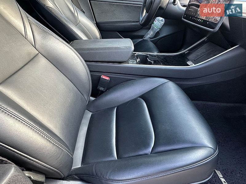 Седан Tesla Model 3 2020 в Киеве фото 15 Седан Tesla Model 3 2020 в Киеве