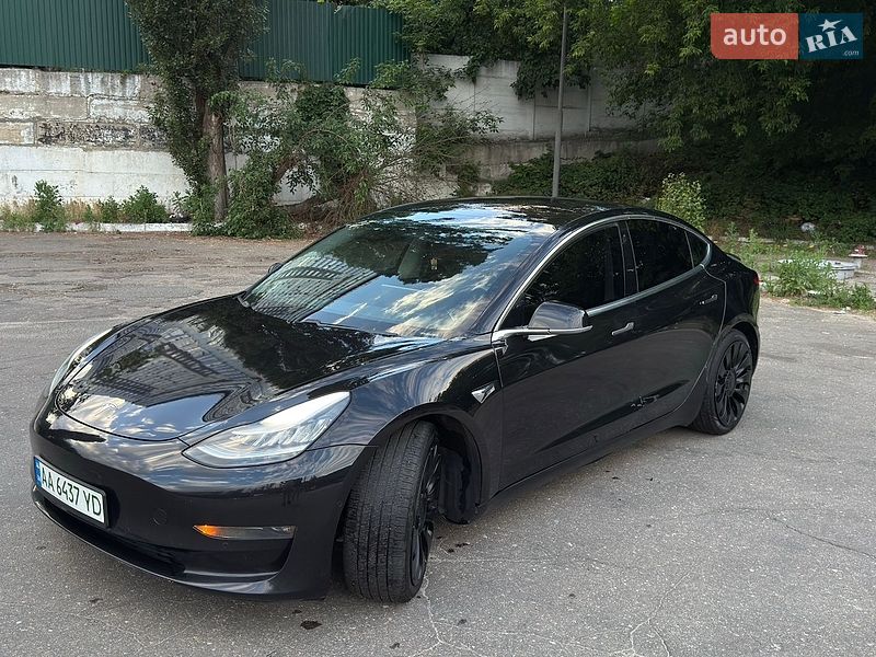 Tesla Model 3 2018