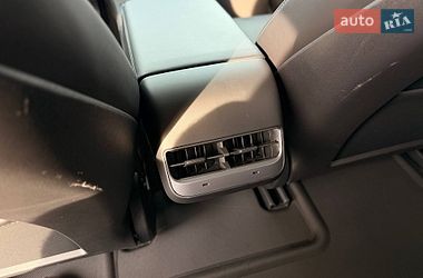 Седан Tesla Model 3 2022 в Кривому Розі