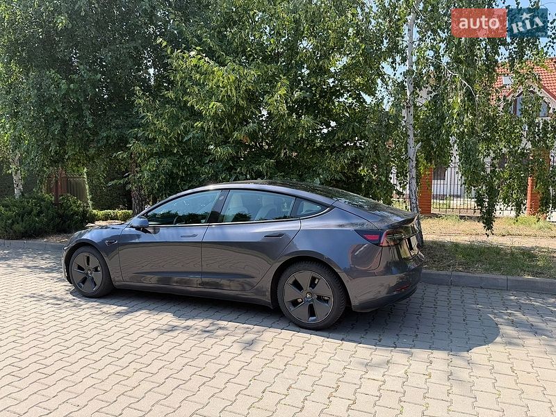 Седан Tesla Model 3 2022 в Одесі