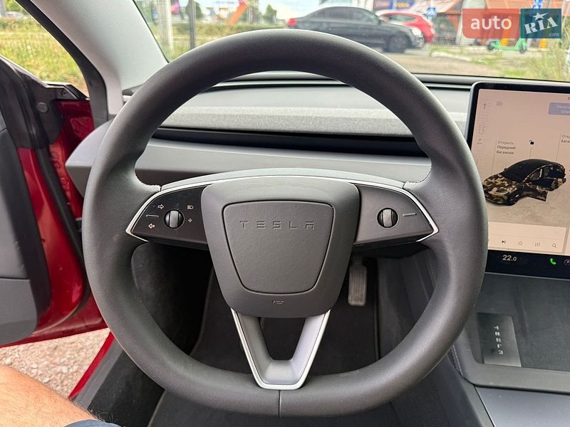 Седан Tesla Model 3 2024 в Киеве