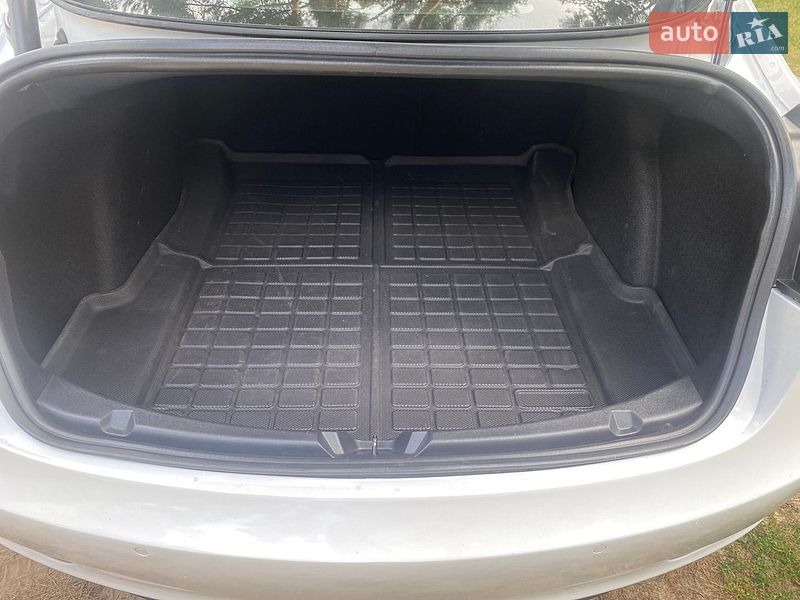 Седан Tesla Model 3 2021 в Чернигове фото 16 Седан Tesla Model 3 2021 в Чернигове