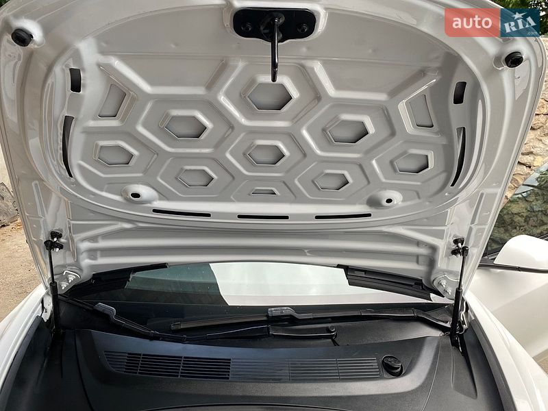Седан Tesla Model 3 2021 в Чернигове фото 31 Седан Tesla Model 3 2021 в Чернигове