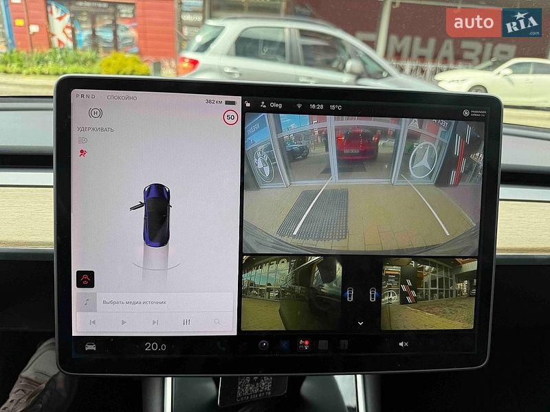 Седан Tesla Model 3 2018 в Львові