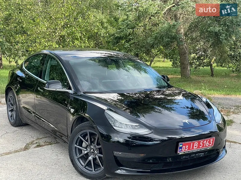 Tesla Model 3 2019