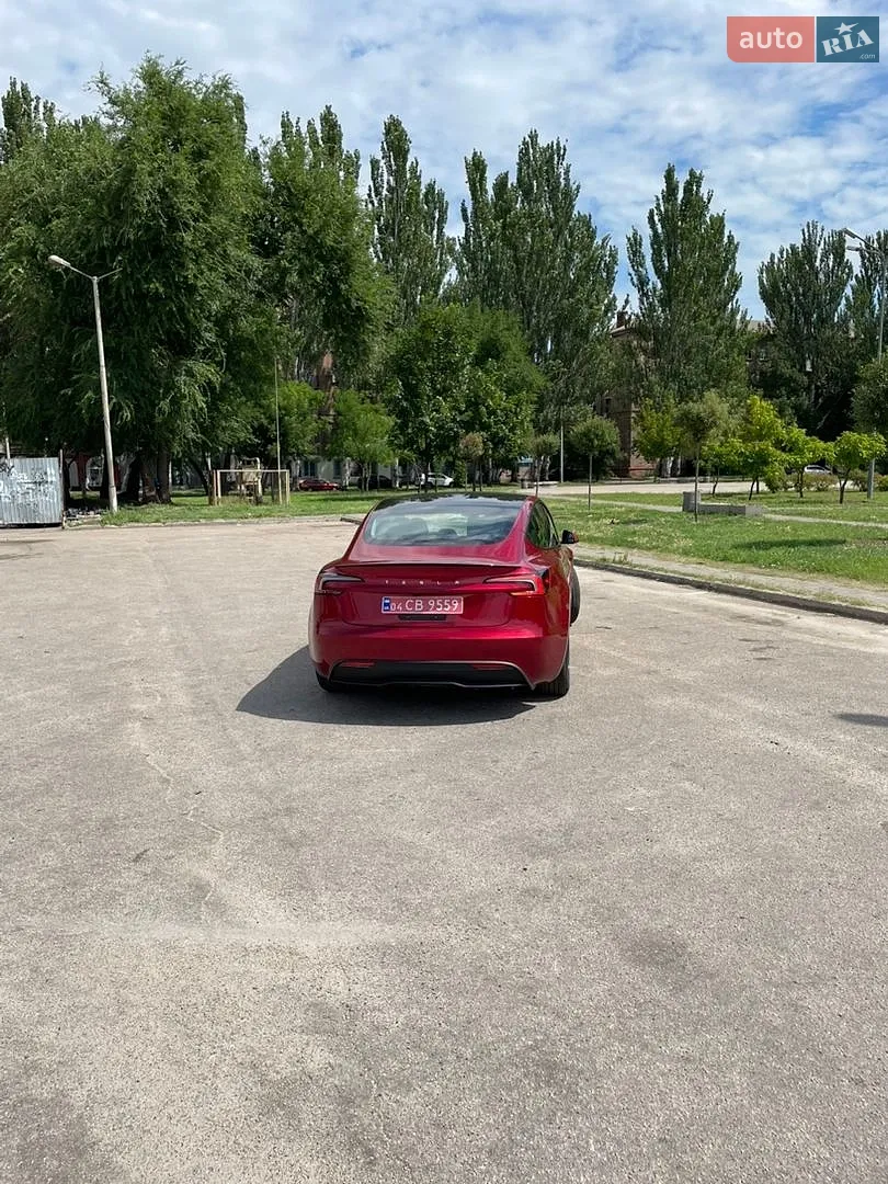 2025 Tesla Model 3 - мініатюра 21