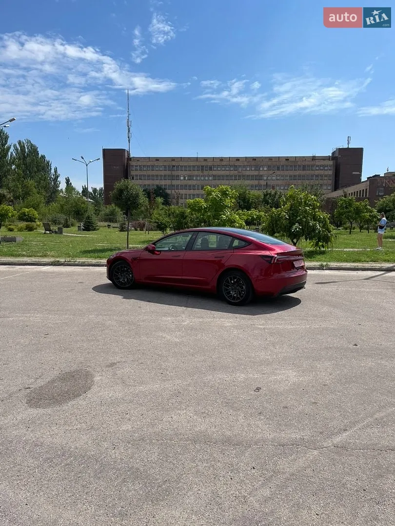 2025 Tesla Model 3 - мініатюра 27