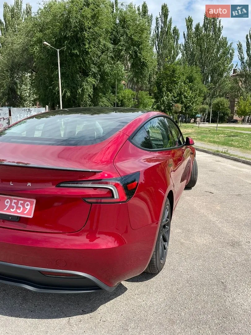 2025 Tesla Model 3 - мініатюра 38