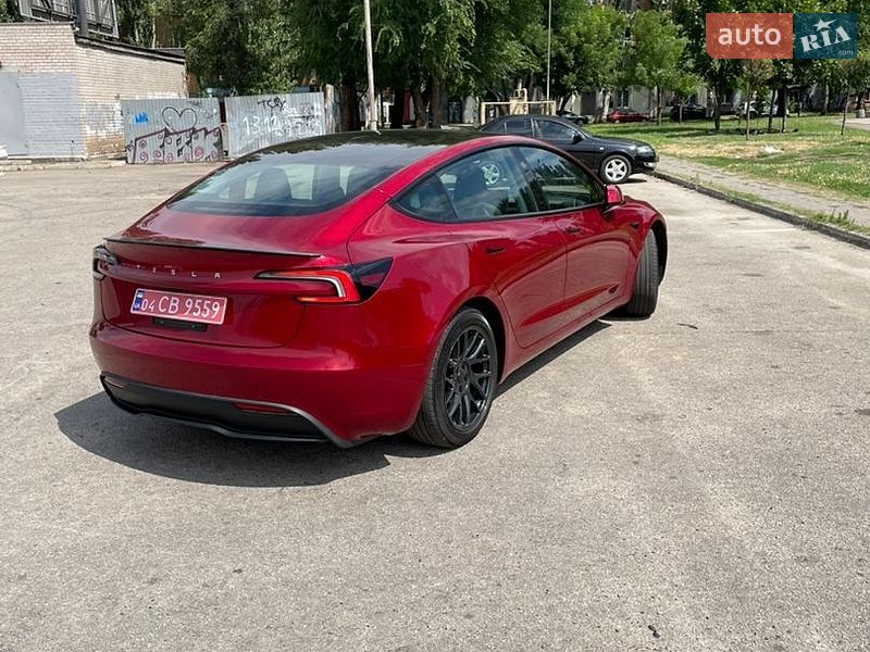 Седан Tesla Model 3 2025 в Кривом Роге фото 47 Седан Tesla Model 3 2025 в Кривом Роге