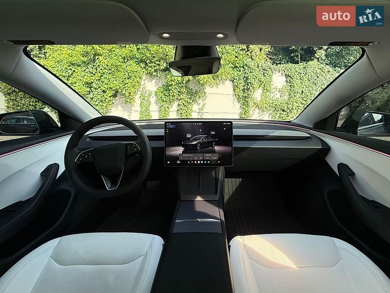 Седан Tesla Model 3 2025 в Харкові фото 5 Седан Tesla Model 3 2025 в Харкові