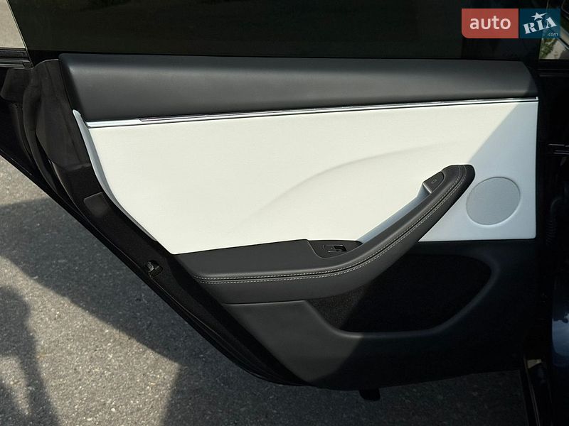 Седан Tesla Model 3 2025 в Харкові фото 16 Седан Tesla Model 3 2025 в Харкові