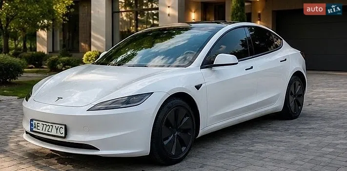 Tesla Model 3
