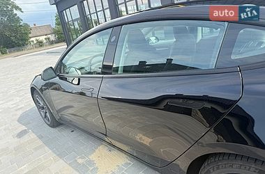 Седан Tesla Model 3 2022 в Львові