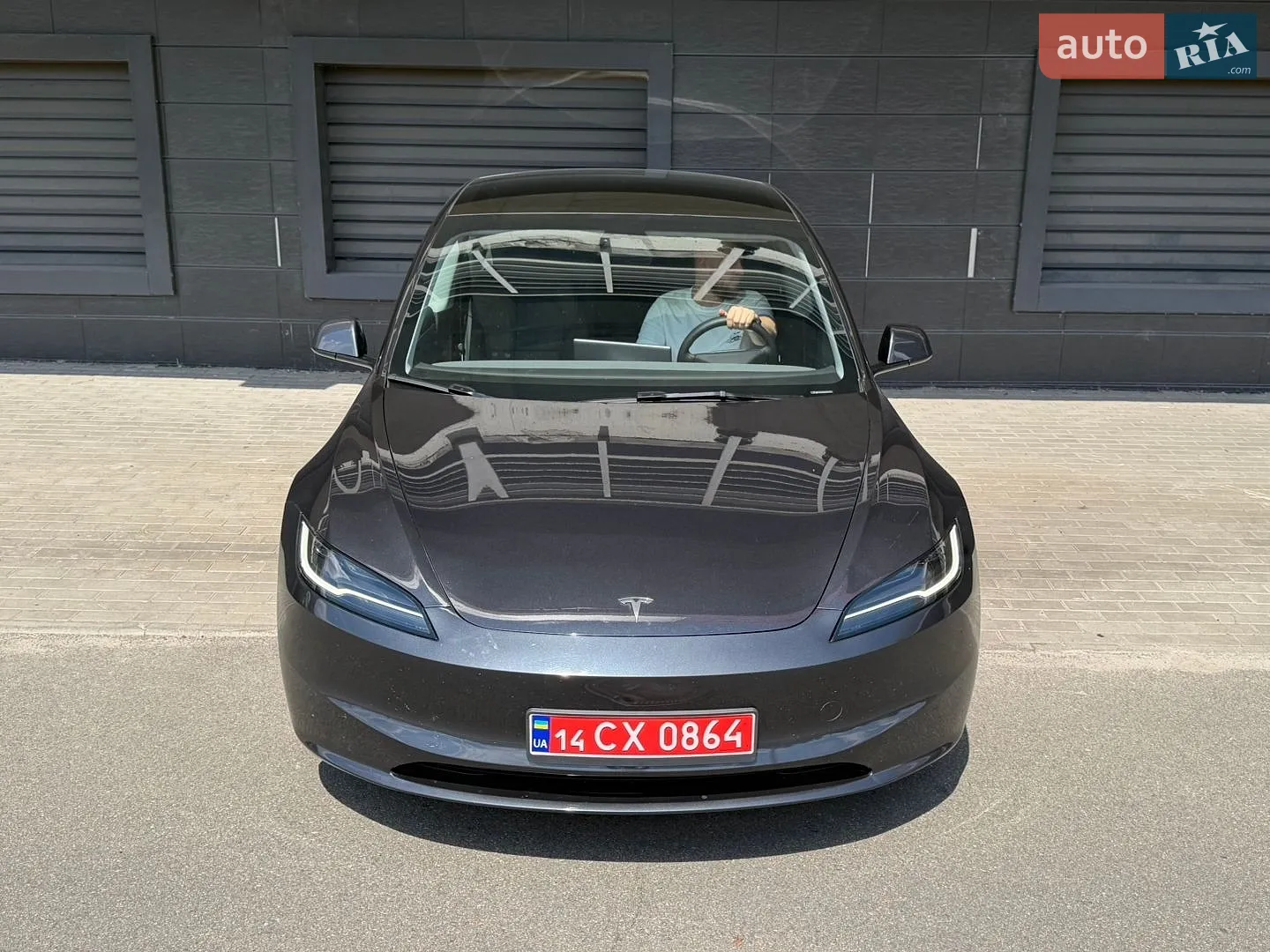 2025 Tesla Model 3 - мініатюра 4