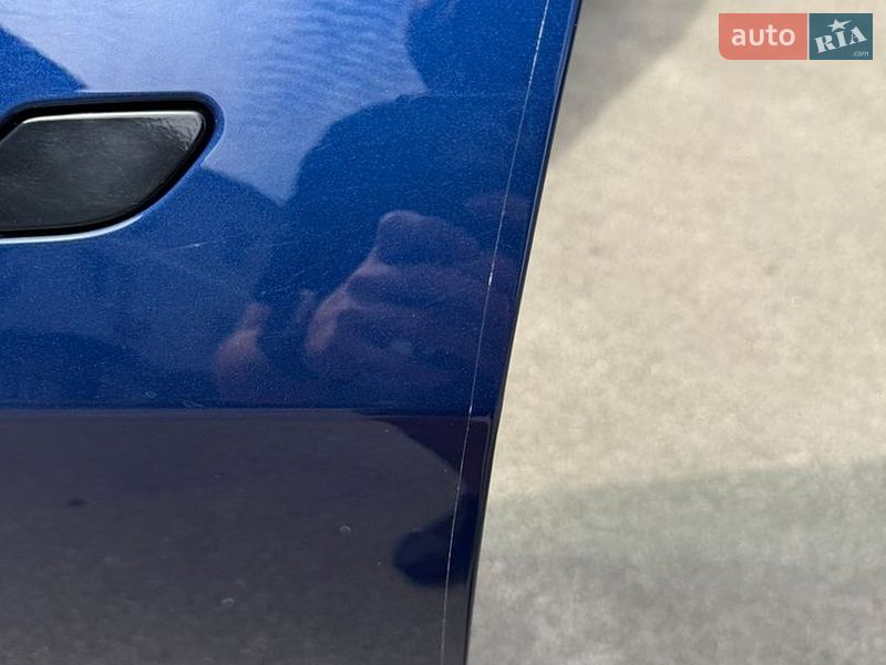 Седан Tesla Model 3 2023 в Киеве