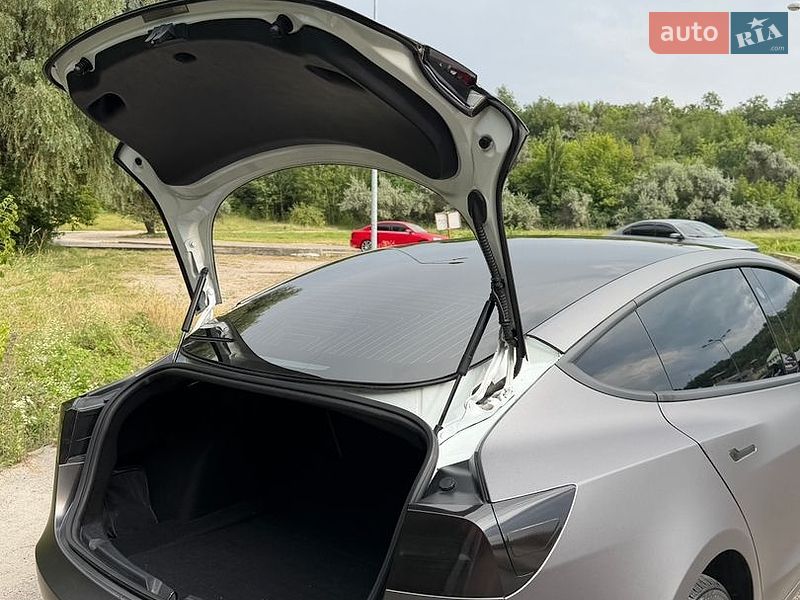 Седан Tesla Model 3 2020 в Днепре фото 6 Седан Tesla Model 3 2020 в Днепре