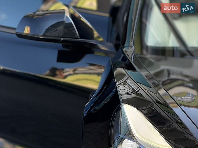 Седан Tesla Model 3 2021 в Ивано-Франковске