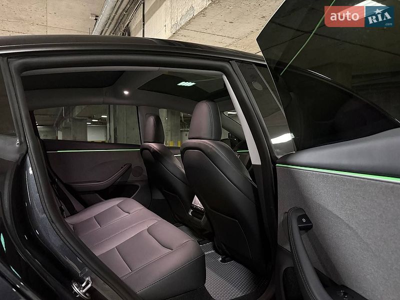 Седан Tesla Model 3 2025 в Винниках фото 6 Седан Tesla Model 3 2025 в Винниках