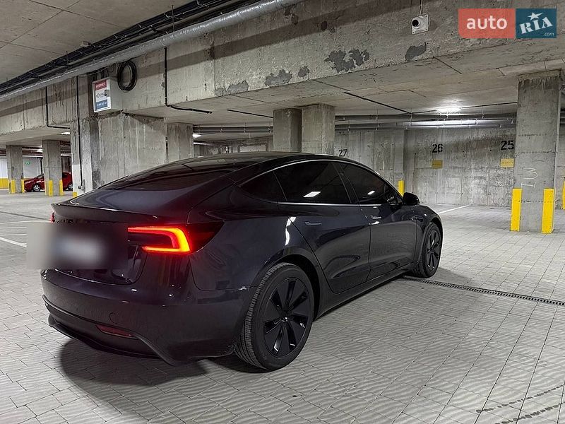 Седан Tesla Model 3 2025 в Винниках фото 4 Седан Tesla Model 3 2025 в Винниках