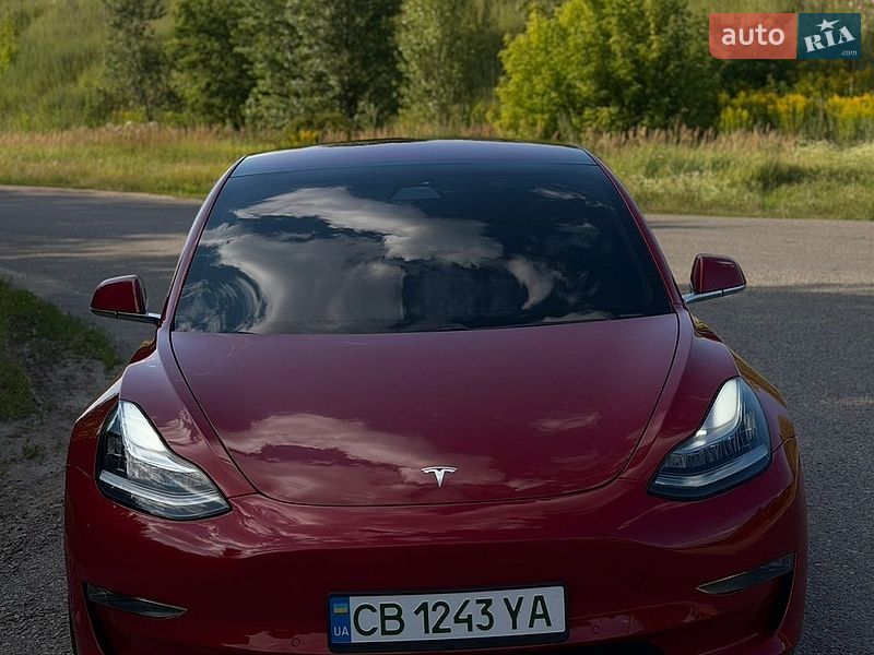 Седан Tesla Model 3 2018 в Пирятине