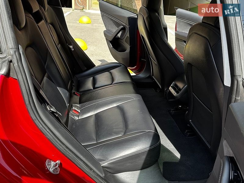 Седан Tesla Model 3 2018 в Одессе