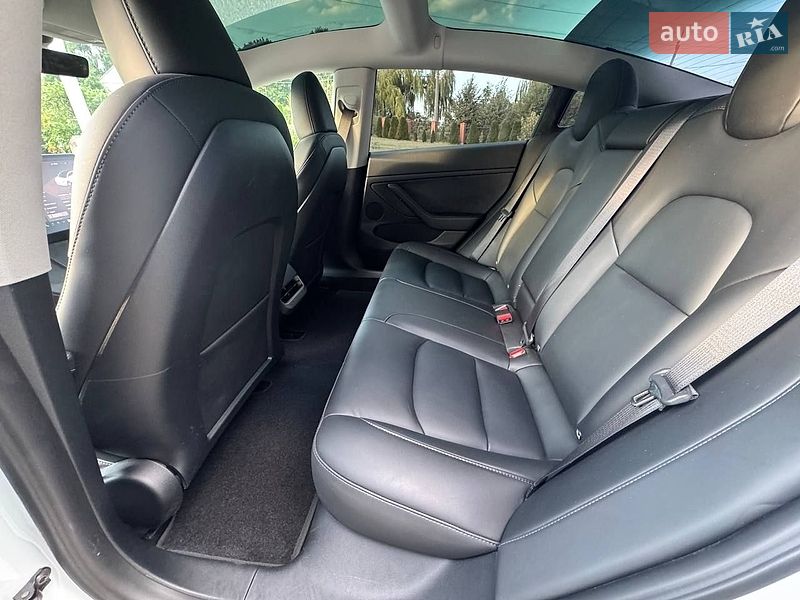 Седан Tesla Model 3 2023 в Києві фото 16 Седан Tesla Model 3 2023 в Києві