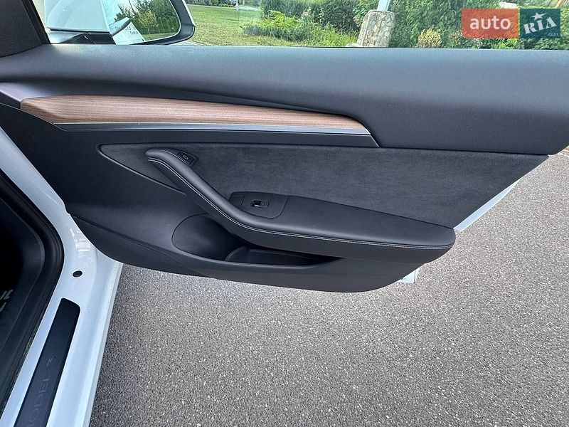 Седан Tesla Model 3 2023 в Києві фото 19 Седан Tesla Model 3 2023 в Києві