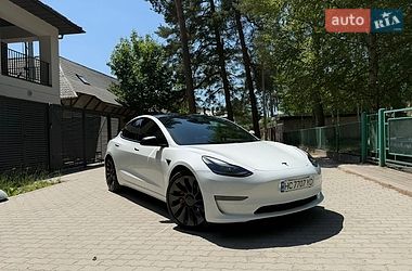 Седан Tesla Model 3 2023 в Львове