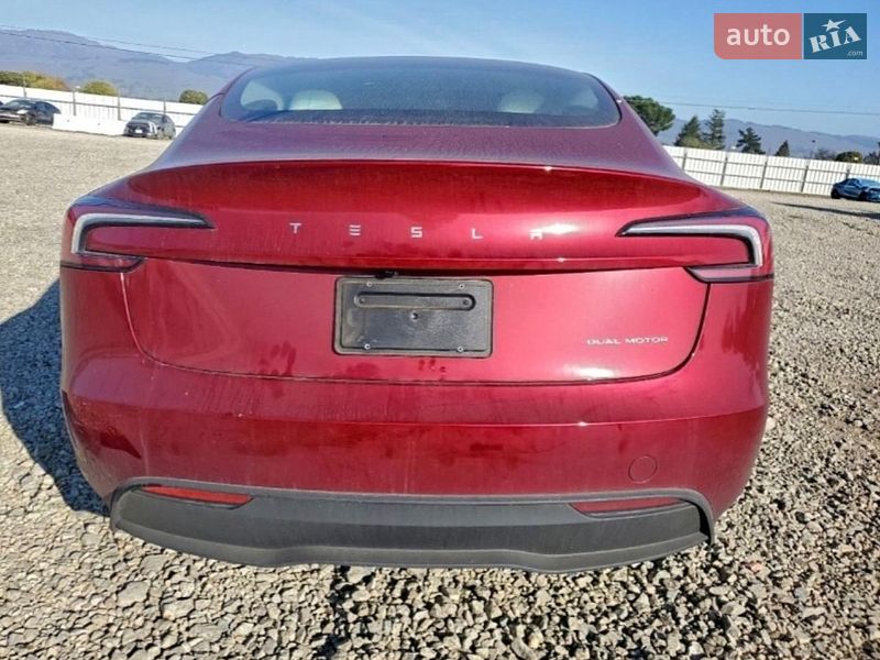 Седан Tesla Model 3 2024 в Львові
