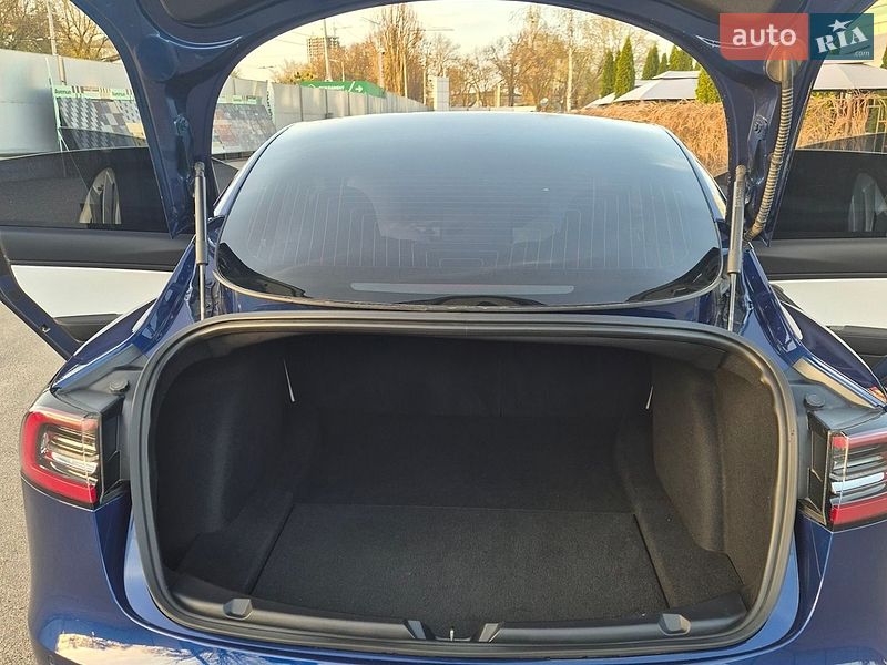 Седан Tesla Model 3 2019 в Києві фото 12 Седан Tesla Model 3 2019 в Києві
