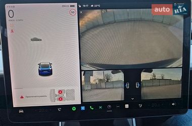 Седан Tesla Model 3 2019 в Києві