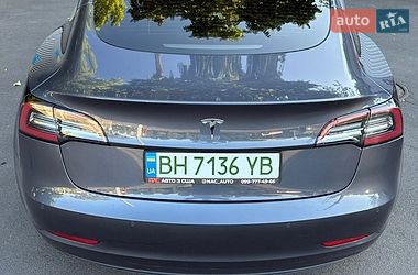 Седан Tesla Model 3 2022 в Одесі