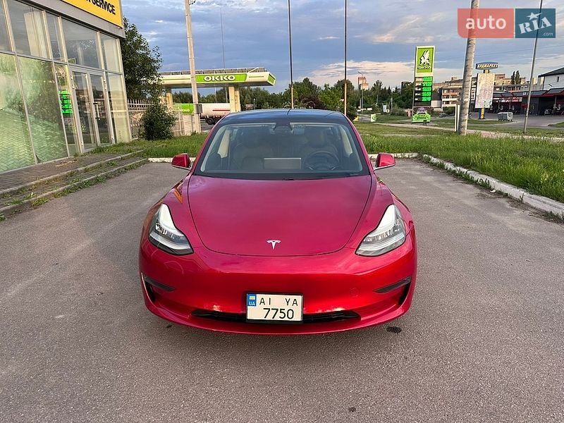 Седан Tesla Model 3 2019 в Белой Церкви