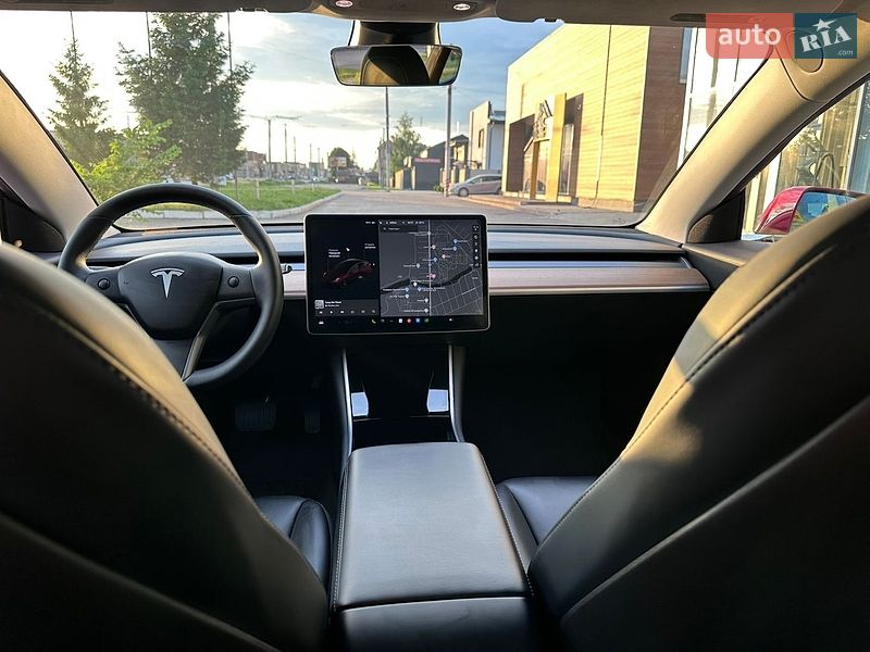 Седан Tesla Model 3 2019 в Белой Церкви