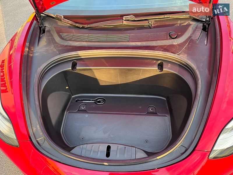 Седан Tesla Model 3 2019 в Белой Церкви