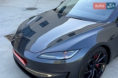 Седан Tesla Model 3 2024 в Луцке