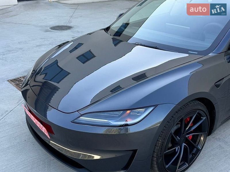 Седан Tesla Model 3 2024 в Луцке