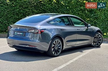Седан Tesla Model 3 2021 в Києві