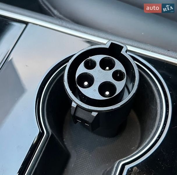 Седан Tesla Model 3 2018 в Харькове