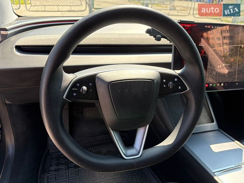 Седан Tesla Model 3 2024 в Львове фото 37 Седан Tesla Model 3 2024 в Львове