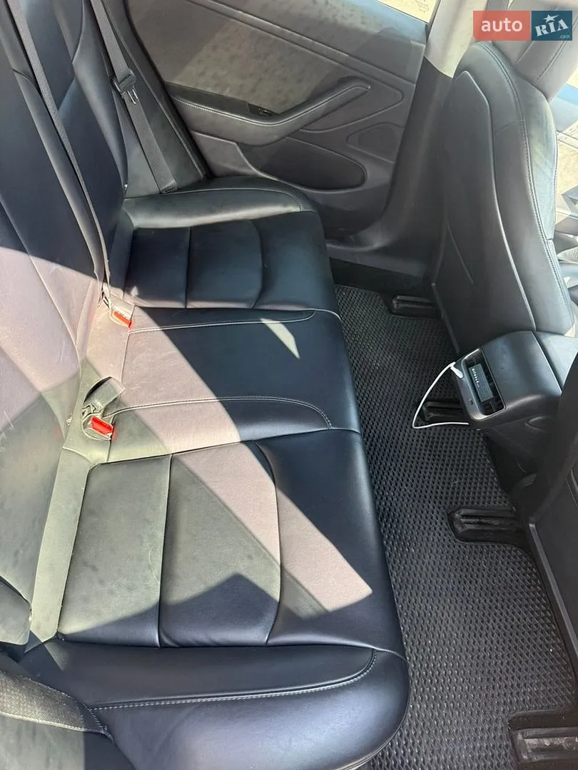 2018 Tesla Model 3 - мініатюра 6
