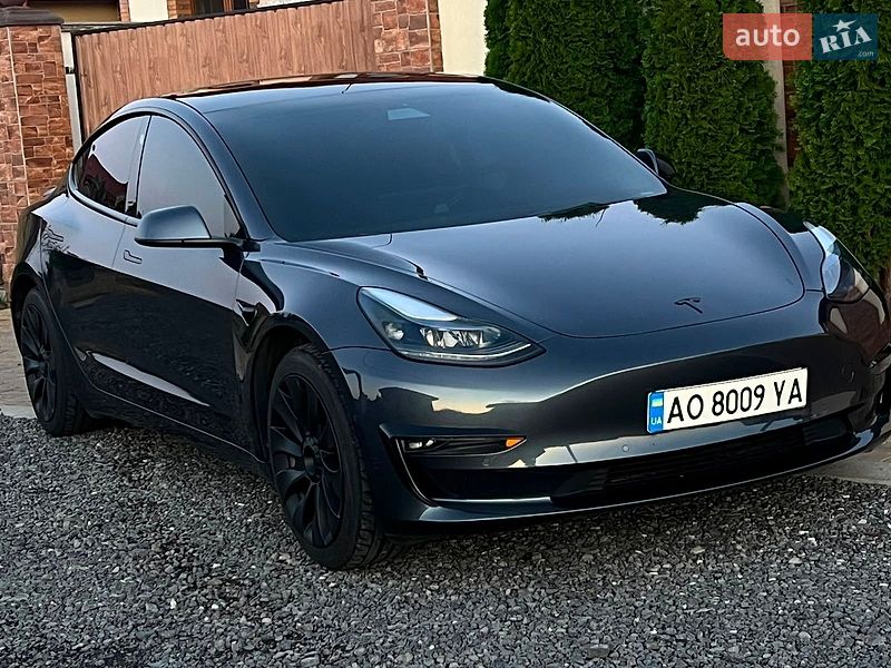 Tesla Model 3 2021