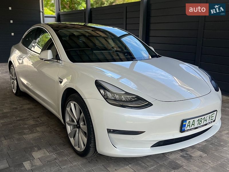 Tesla Model 3 2019 Tesla Model 3 2019