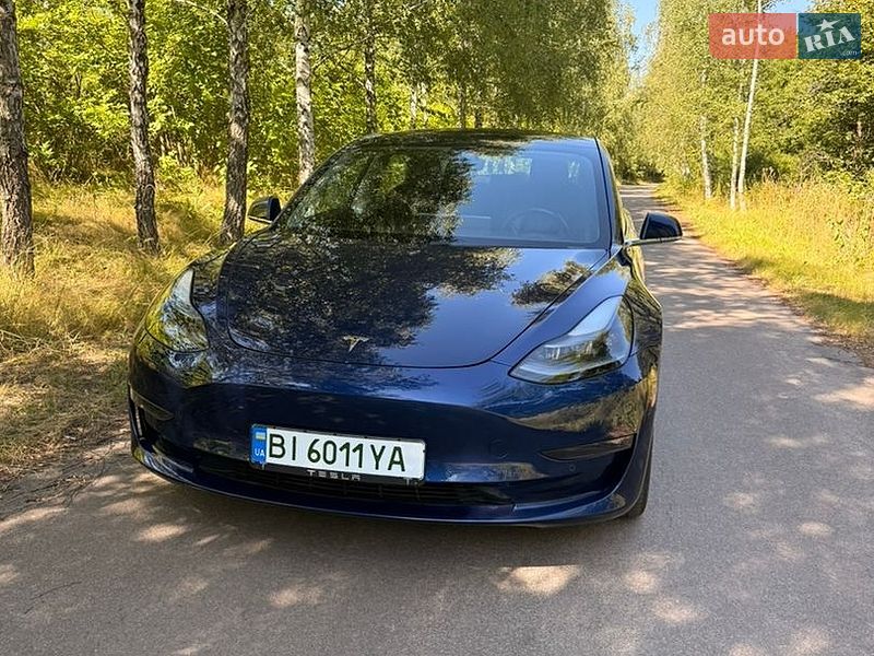 Седан Tesla Model 3 2019 в Лубнах фото Седан Tesla Model 3 2019 в Лубнах