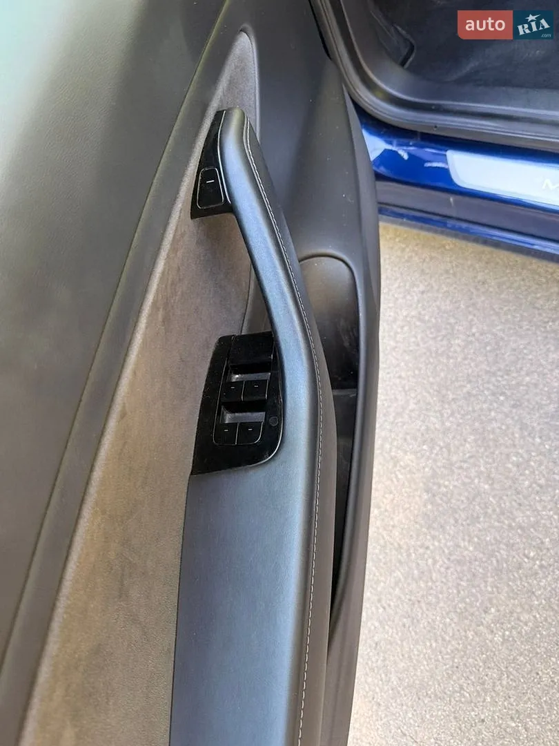2019 Tesla Model 3 - мініатюра 9
