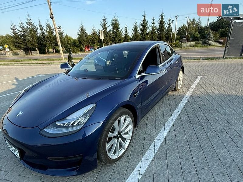 Седан Tesla Model 3 2020 в Львові фото 28 Седан Tesla Model 3 2020 в Львові