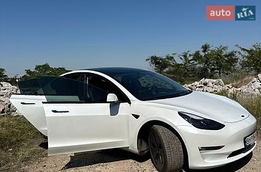 Седан Tesla Model 3 2022 в Одесі