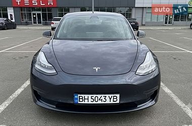Седан Tesla Model 3 2019 в Одессе
